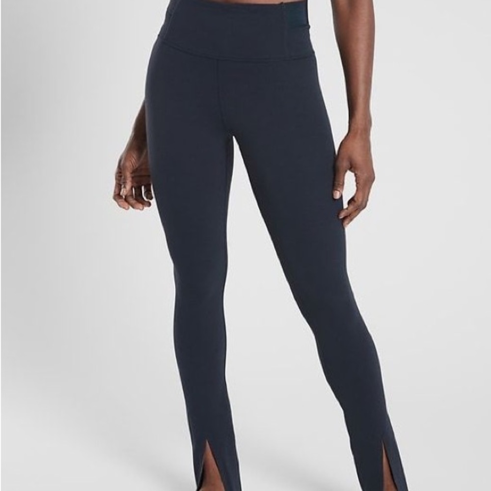 Athleta black aura split pant